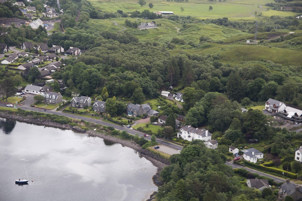 Departing from Oban - over Ards's house (large white Victorian Villa) our stop for the last two nights, thanks for the best Salmon & Eggs ever :-)